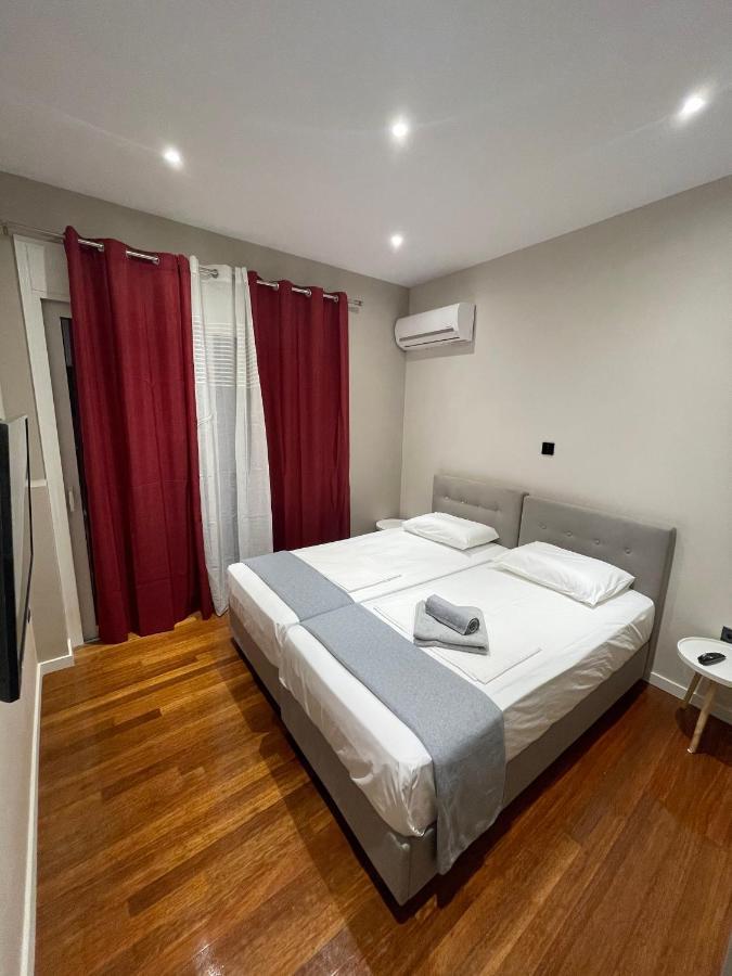 Luxury 3 Bedroom Apartment In Kiato Center Kültér fotó